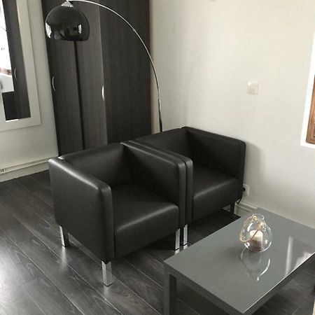 エクスレバンMagnifique Meuble 24M2 Avec Parkingアパートメント エクステリア 写真